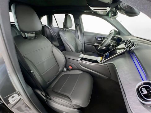 Certified 2025 Mercedes-Benz GLC 300 4MATIC image 23