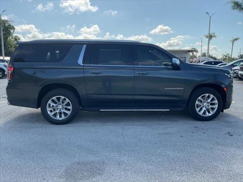 Used 2021 Chevrolet Suburban Premier w/ Premium Package RWD image 8