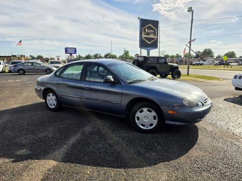 Used 1999 Ford Taurus LX FWD image 3