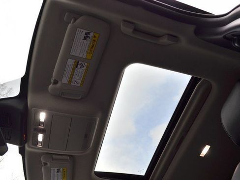 Used 2024 MAZDA CX-30 AWD 2.5 S w/ Preferred Package image 34