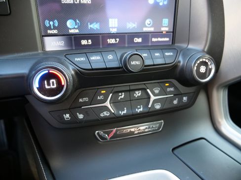 Used 2015 Chevrolet Corvette Stingray Coupe w/ 2LT Preferred Equipment Group image 21