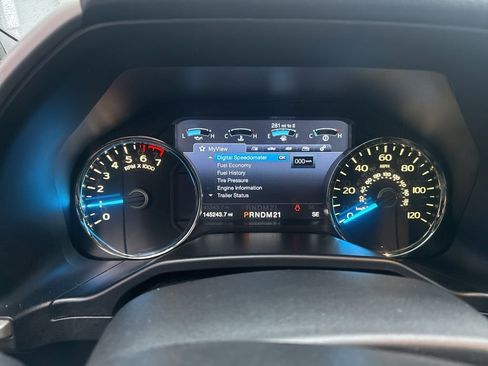 Used 2016 Ford F150 Lariat w/ Equipment Group 502A Luxury image 15