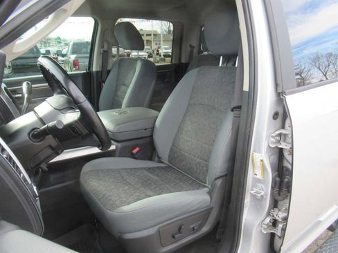 Used 2018 RAM 3500 Big Horn image 22