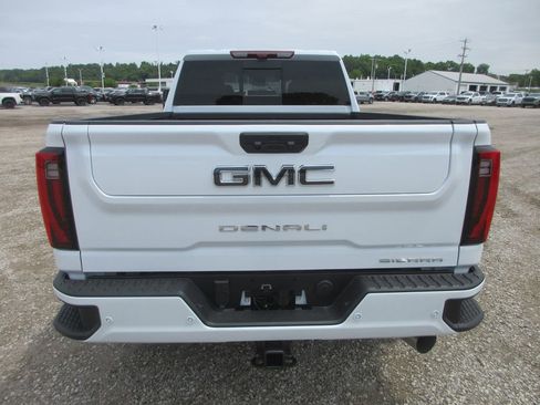 New 2026 GMC Sierra 2500 Denali Ultimate AWD/4WD image 5
