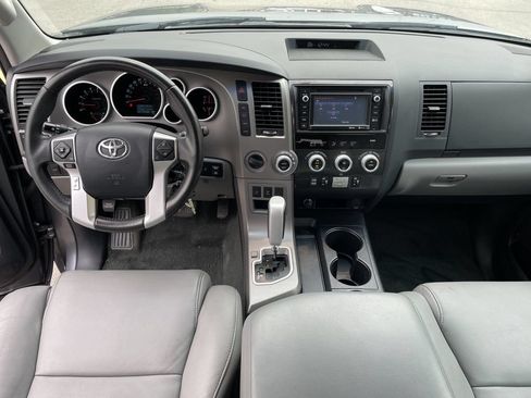 Used 2014 Toyota Sequoia Limited AWD/4WD image 15