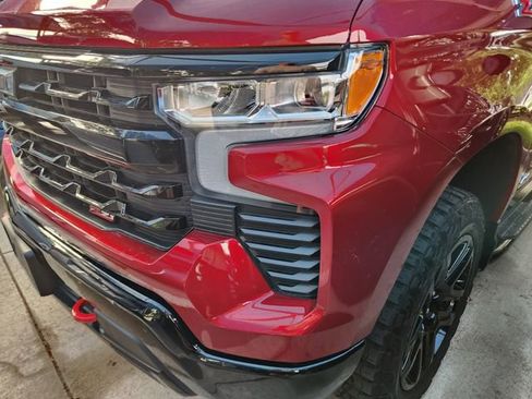 Used 2023 Chevrolet Silverado 1500 LT Trail Boss w/ LT Trail Boss Premium Package AWD/4WD image 8