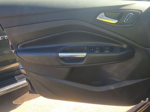 Used 2016 Ford C-MAX SE image 25