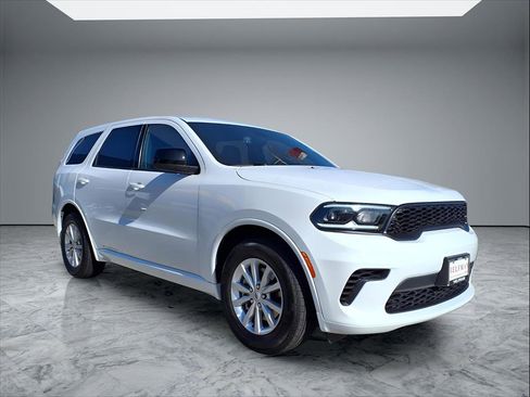 Used 2025 Dodge Durango GT image 1