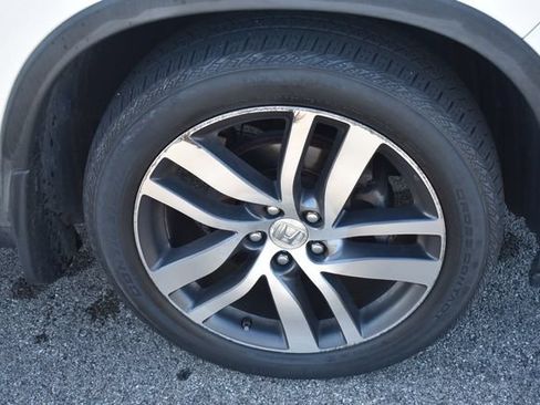Used 2017 Honda Pilot Elite image 11