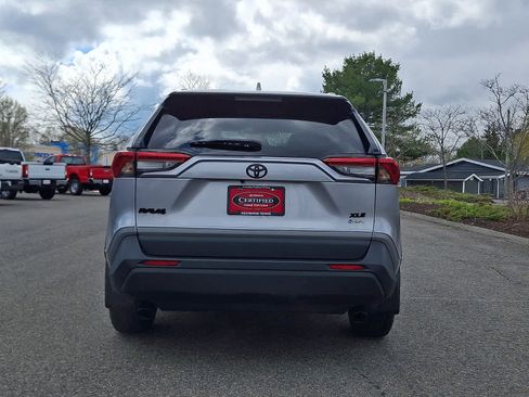 Certified 2025 Toyota RAV4 XLE w/ Convenience Package AWD/4WD image 6