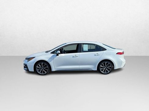 Used 2022 Toyota Corolla SE image 2