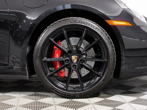 Used 2024 Porsche 911 Carrera 4S image 42