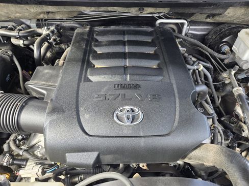 Used 2011 Toyota Sequoia SR5 image 29