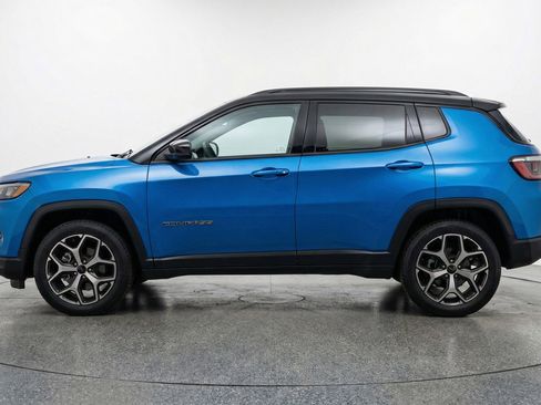 Used 2025 Jeep Compass Limited AWD/4WD image 5