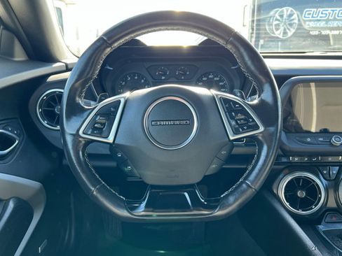 Used 2020 Chevrolet Camaro LT w/ Technology Package image 12
