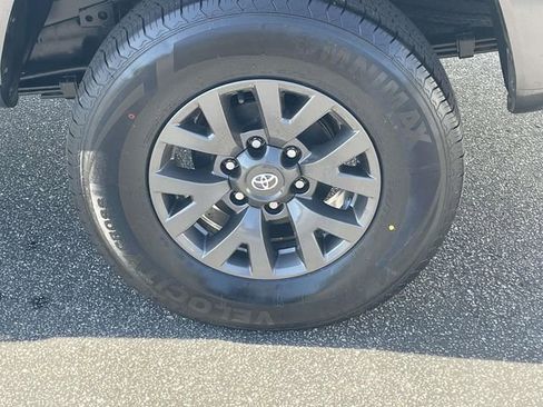 Used 2023 Toyota Tacoma SR5 image 6