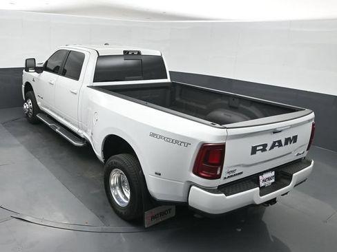 Used 2026 RAM 3500 Laramie w/ Max Tow Package AWD/4WD image 34