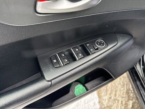 Used 2019 Kia Forte LXS image 24