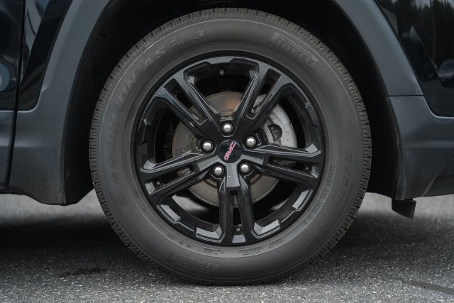 Used 2022 GMC Terrain AT4 w/ Infotainment Package II AWD/4WD image 37