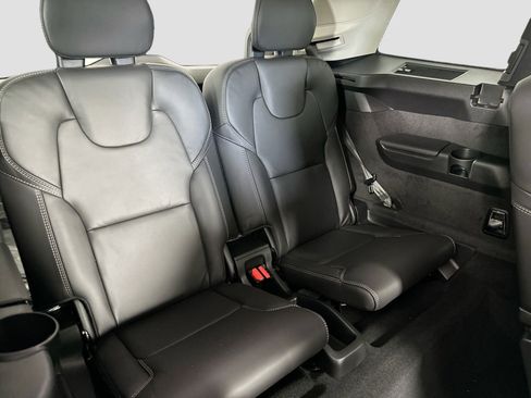 New 2025 Volvo XC90 T8 Ultra w/ Lounge Package image 26
