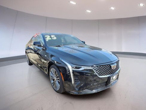 Used 2025 Cadillac CT4 Premium Luxury image 1