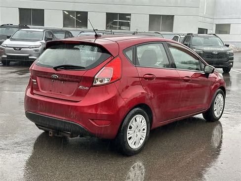 Used 2015 Ford Fiesta SE image 19