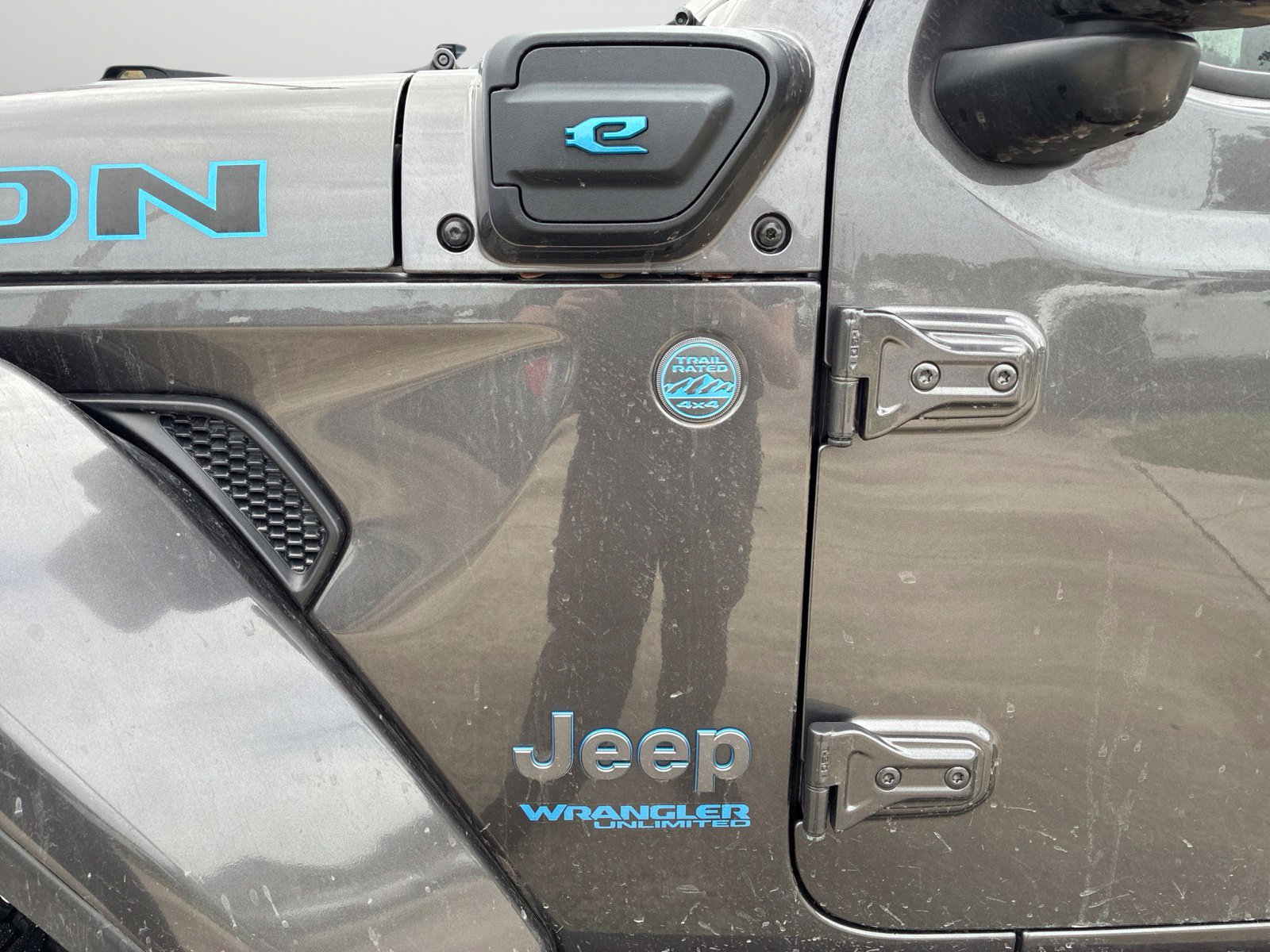 Used 2021 Jeep Wrangler Unlimited Rubicon 4xe w/ Steel Bumper Group AWD/4WD image 29