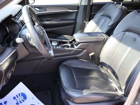 Used 2022 Jeep Grand Cherokee L Limited image 47