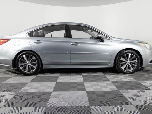 Used 2017 Subaru Legacy 2.5i Limited image 9