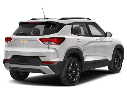 Used 2023 Chevrolet TrailBlazer LT w/ Convenience Package AWD/4WD image 2