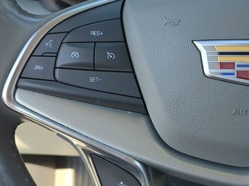 Used 2022 Cadillac XT5 Premium Luxury image 22