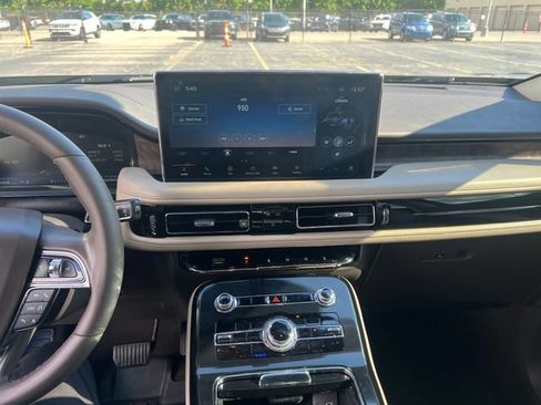 Certified 2023 Lincoln Nautilus Reserve AWD/4WD image 19