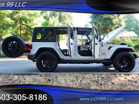Used 2018 Jeep Wrangler Unlimited Sahara AWD/4WD image 28