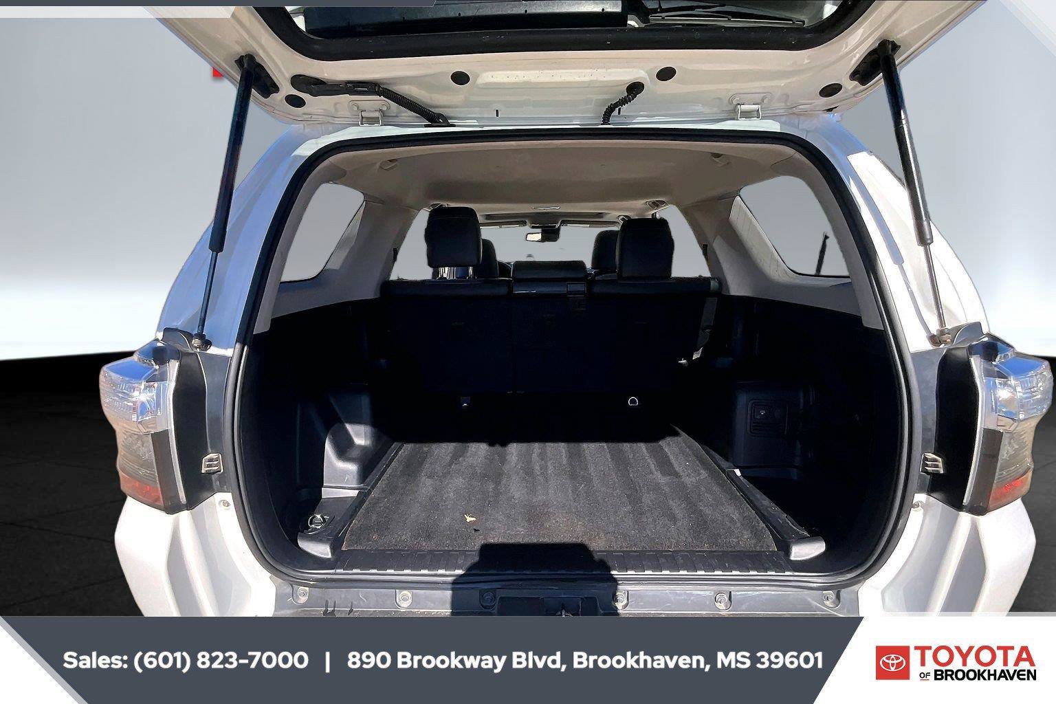 Used 2021 Toyota 4Runner SR5 Premium w/ Moonroof Package AWD/4WD image 21