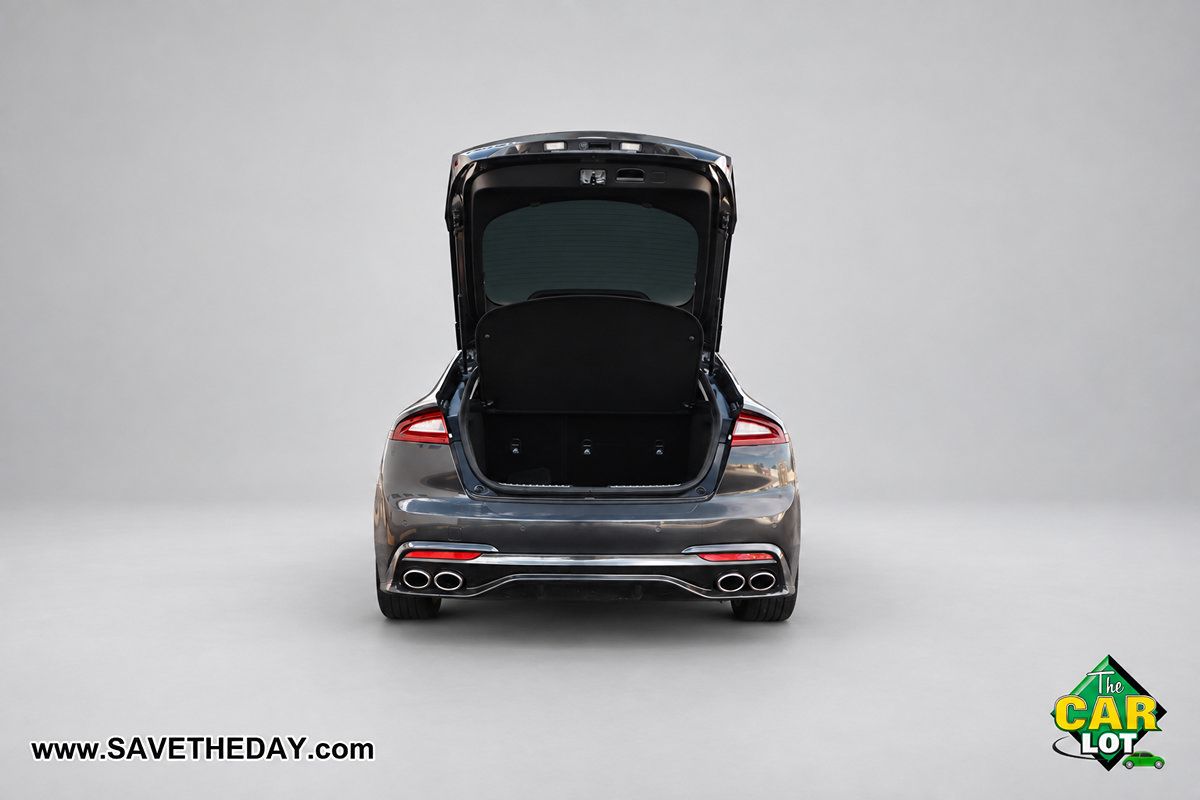 Used 2019 Kia Stinger RWD image 12