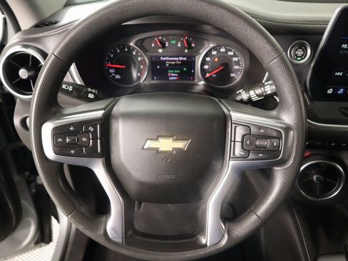 Used 2023 Chevrolet Blazer LT w/ Convenience Package image 3