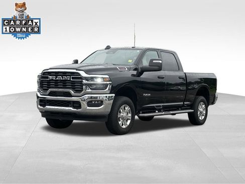 Used 2025 RAM 2500 Big Horn AWD/4WD image 9