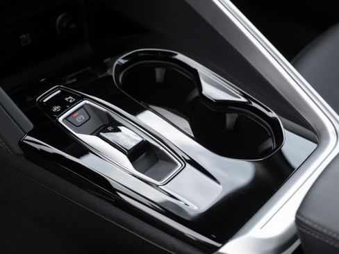 Certified 2025 Audi Q5 Premium Plus w/ Premium Plus image 17