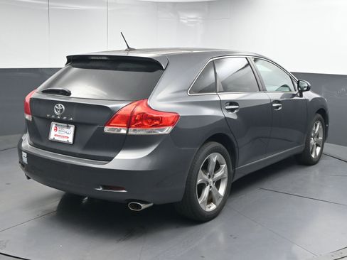 Used 2010 Toyota Venza Base image 8