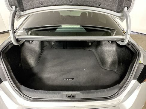 Used 2023 Nissan Altima 2.5 SR w/ SR Premium Package FWD image 20