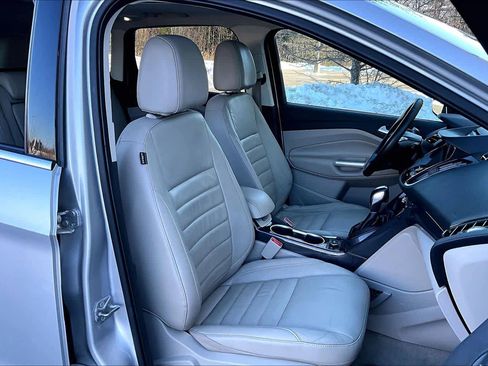 Used 2016 Ford Escape Titanium image 8