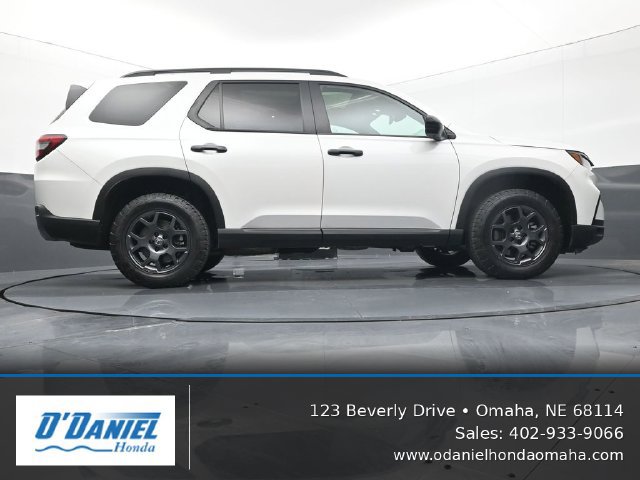 Used 2024 Honda Pilot TrailSport image 13