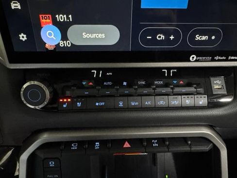 Used 2024 Toyota Tundra Limited w/ TRD Off-Road Package AWD/4WD image 21