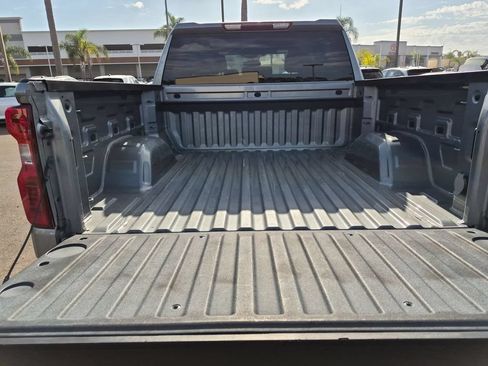 Used 2023 Chevrolet Silverado 1500 LT AWD/4WD image 26