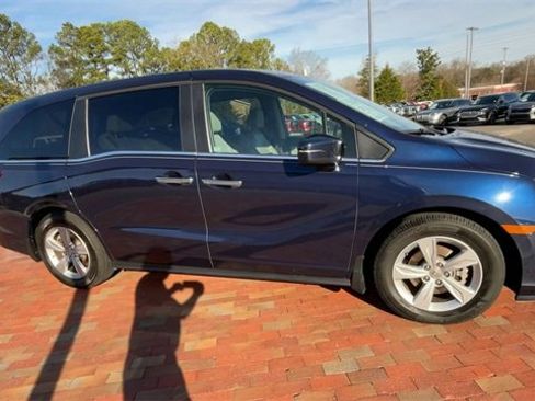 Used 2019 Honda Odyssey EX-L image 3