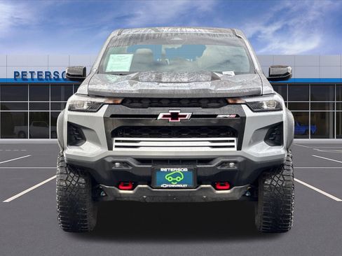 Used 2023 Chevrolet Colorado ZR2 w/ ZR2 Convenience Package III image 9