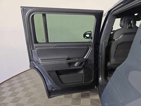Used 2023 Rivian R1S Launch Edition Quad AWD/4WD image 17