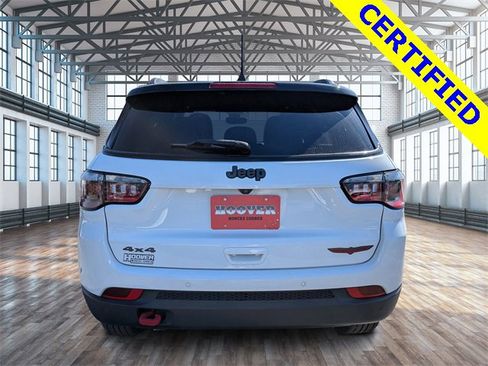 Used 2023 Jeep Compass Trailhawk image 5