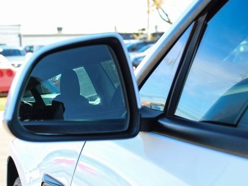 Used 2023 Tesla Model 3 Long Range image 8