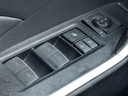 Used 2023 Toyota RAV4 AWD Hybrid image 22